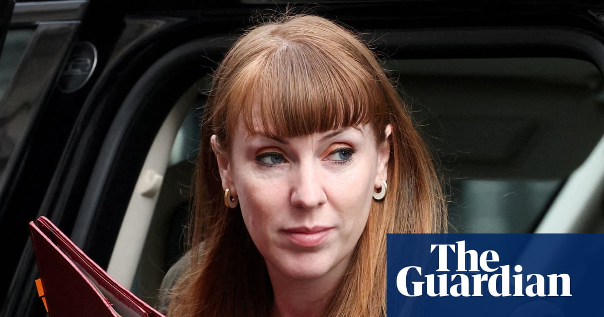 Farage under fire for plans to eliminate online safety laws