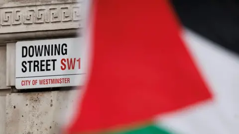 Starmer faces backlash over Palestinian state recognition plan