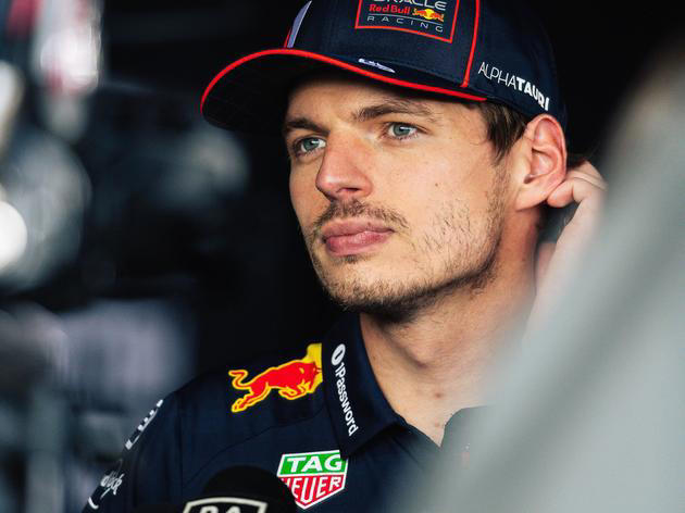 Verstappen facing tough choice between Red Bull and Mercedes
